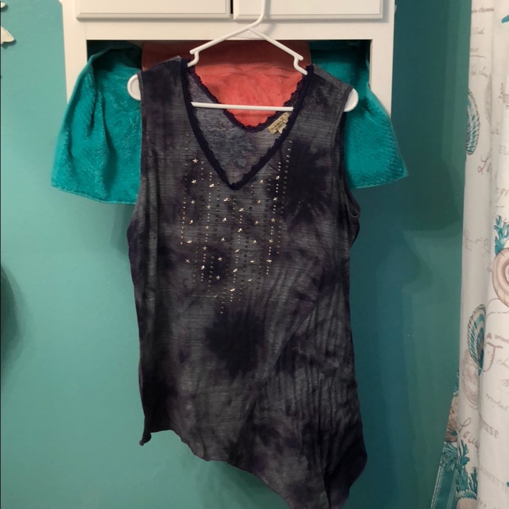 One World Blouse sleeveless V neck Size 1X